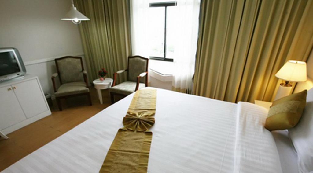 Grand Diamond City Hotel & Casino Poipet Экстерьер фото